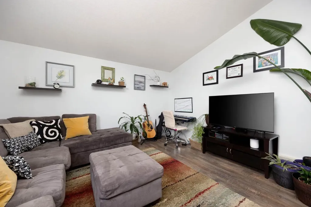 295 Rattlepan Creek Crescent Fort Mcmurray AB T9K 2V4
