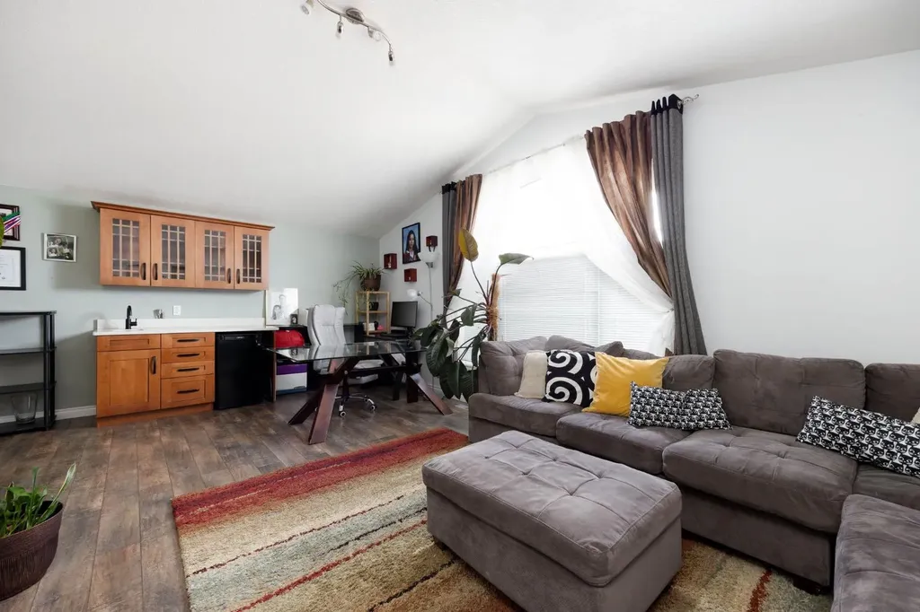 295 Rattlepan Creek Crescent Fort Mcmurray AB T9K 2V4