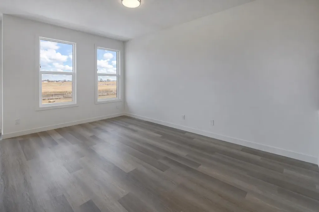 1481 South Point Villas SW Airdrie AB T4B 5P2