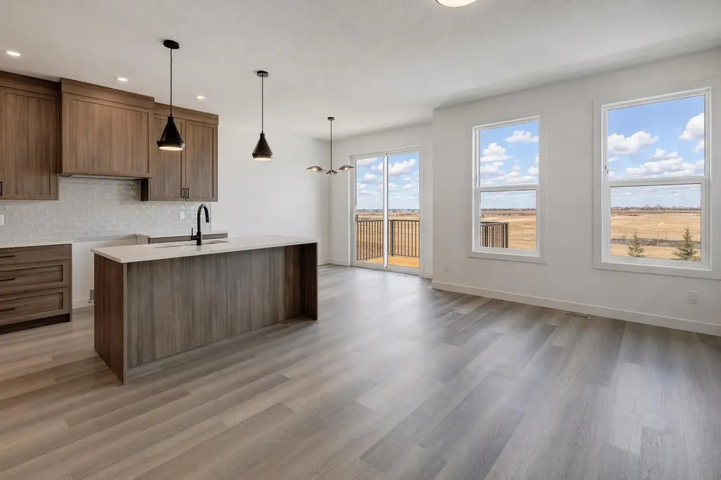 1481 South Point Villas SW Airdrie AB T4B 5P2
