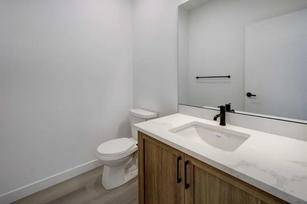 1481 South Point Villas SW Airdrie AB T4B 5P2