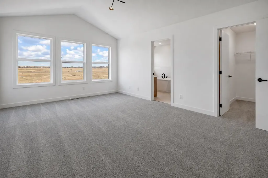 1481 South Point Villas SW Airdrie AB T4B 5P2
