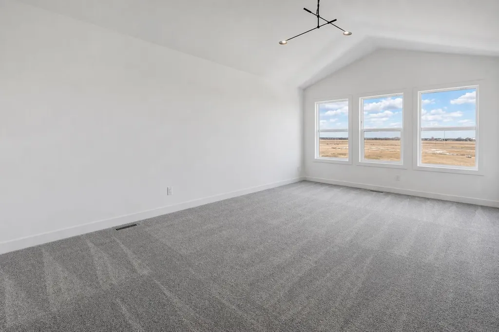 1481 South Point Villas SW Airdrie AB T4B 5P2
