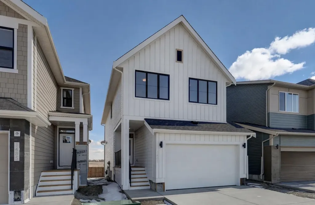 1481 South Point Villas SW Airdrie AB T4B 5P2