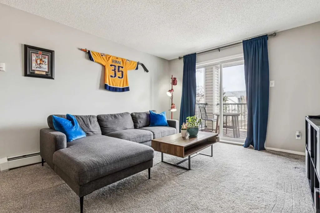 2371 Eversyde Avenue SW Calgary AB T2Y 5B8