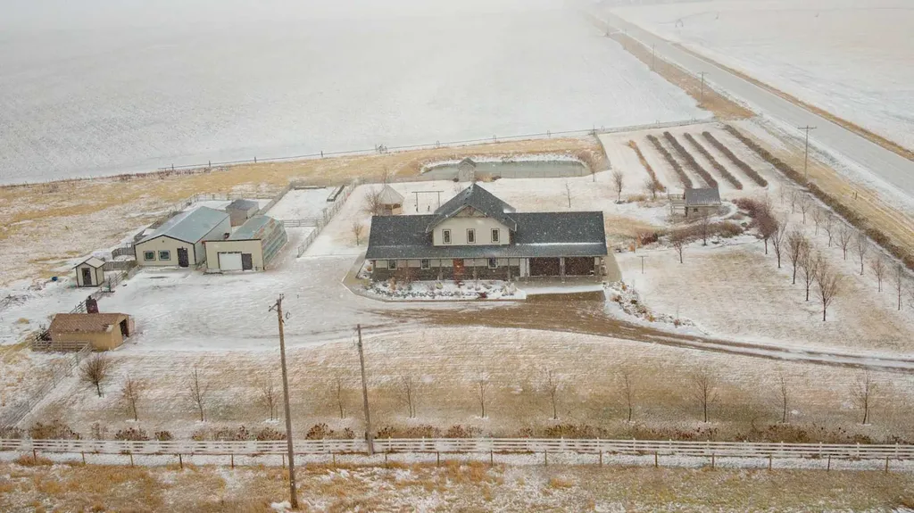 114039 Range Road 221 Rural Lethbridge County AB T0K 1V0