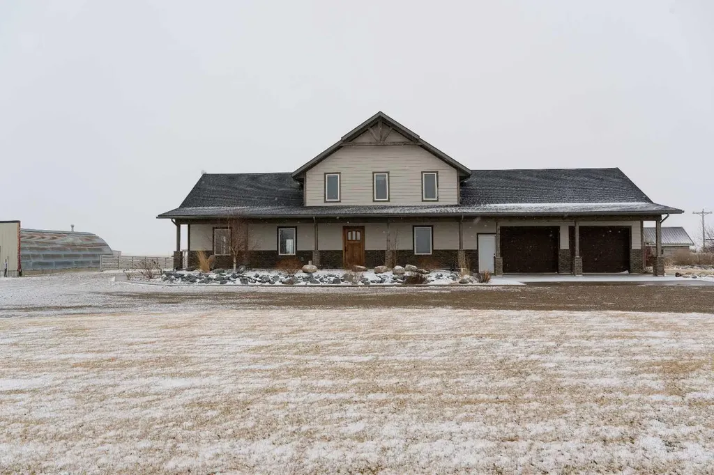 114039 Range Road 221 Rural Lethbridge County AB T0K 1V0