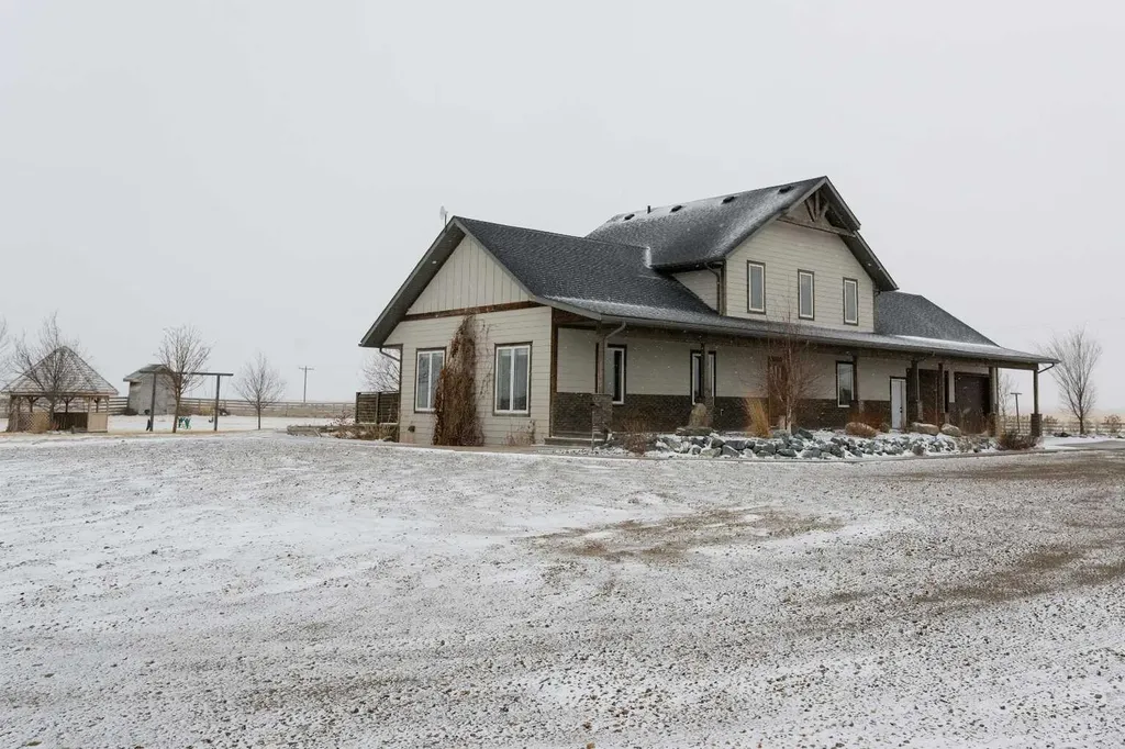 114039 Range Road 221 Rural Lethbridge County AB T0K 1V0