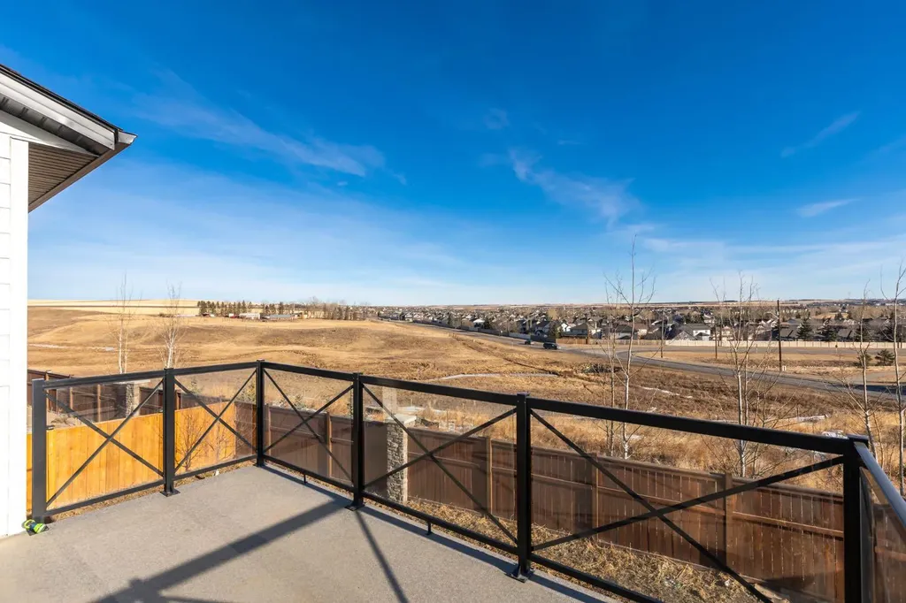 194 Baneberry Way SW Airdrie AB T4B 5M2