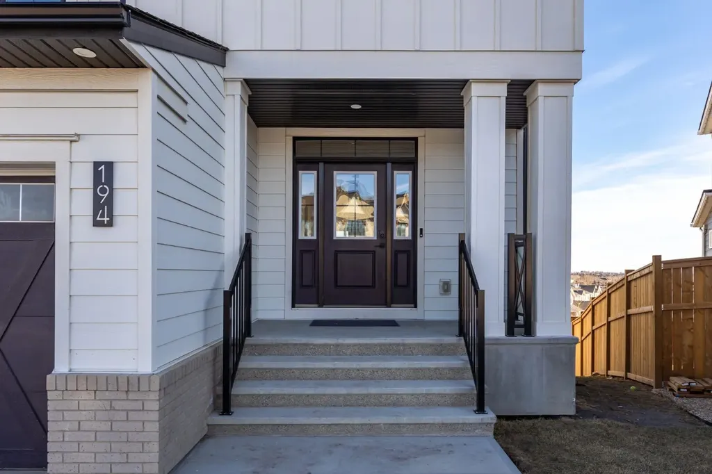 194 Baneberry Way SW Airdrie AB T4B 5M2
