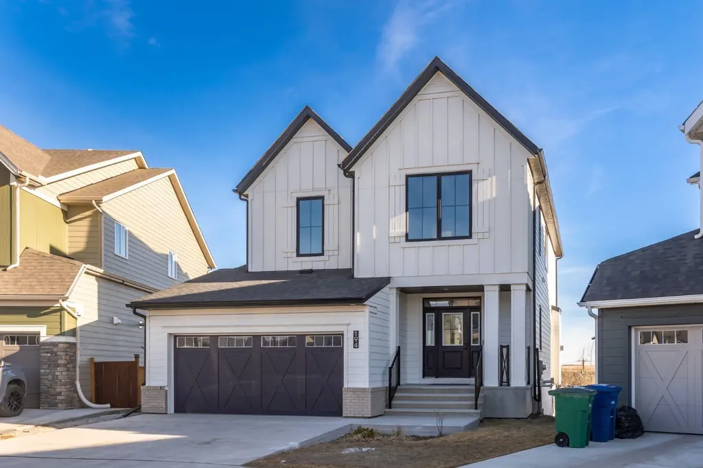 194 Baneberry Way SW Airdrie AB T4B 5M2