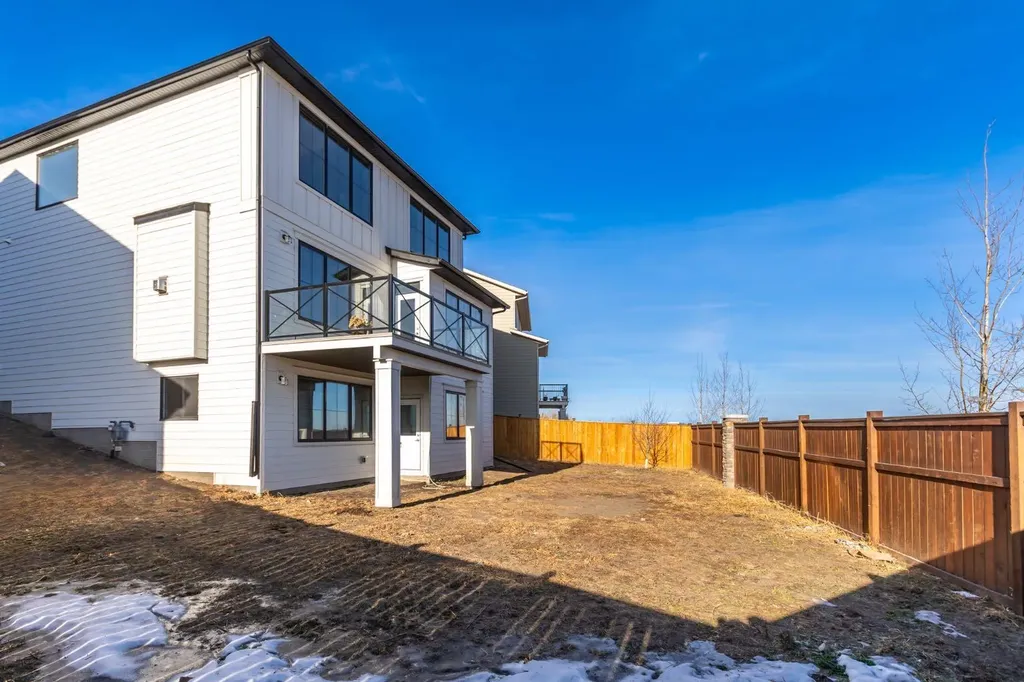 194 Baneberry Way SW Airdrie AB T4B 5M2