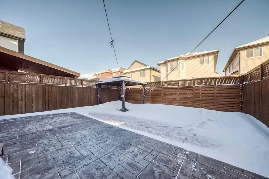 40 Saddlelake Gardens NE Calgary AB T3J0R7