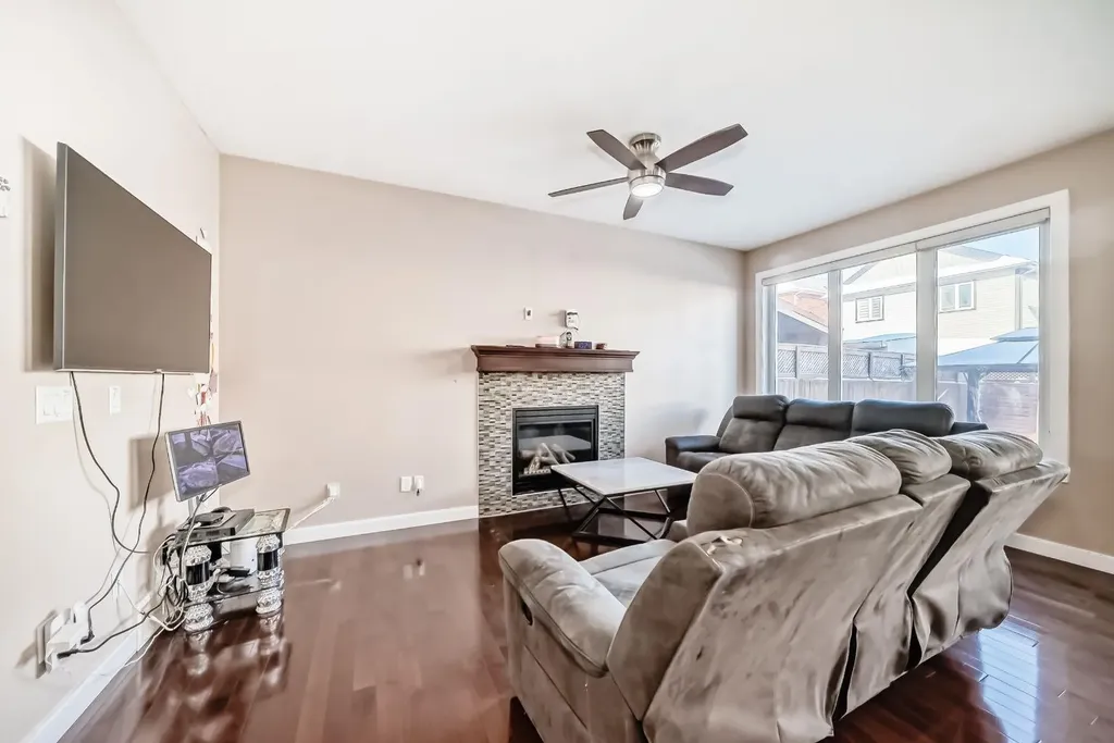 40 Saddlelake Gardens NE Calgary AB T3J0R7