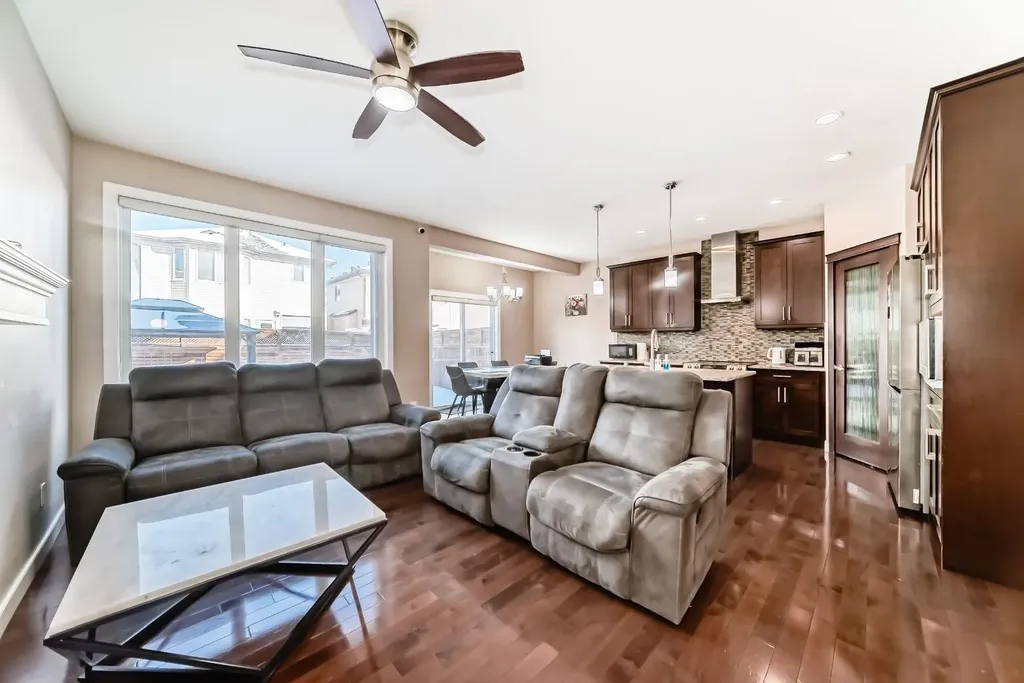 40 Saddlelake Gardens NE Calgary AB T3J0R7