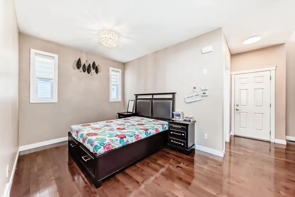 40 Saddlelake Gardens NE Calgary AB T3J0R7