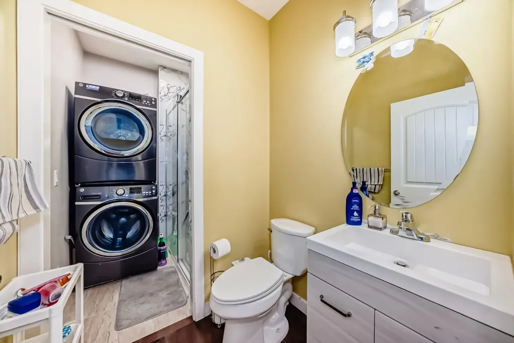40 Saddlelake Gardens NE Calgary AB T3J0R7