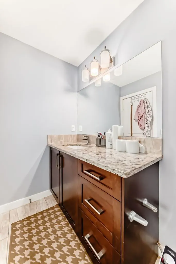 40 Saddlelake Gardens NE Calgary AB T3J0R7
