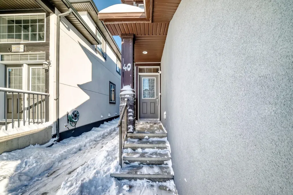 40 Saddlelake Gardens NE Calgary AB T3J0R7