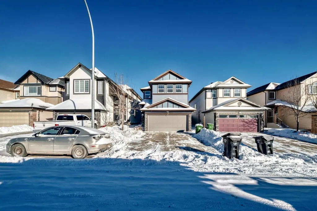 40 Saddlelake Gardens NE Calgary AB T3J0R7