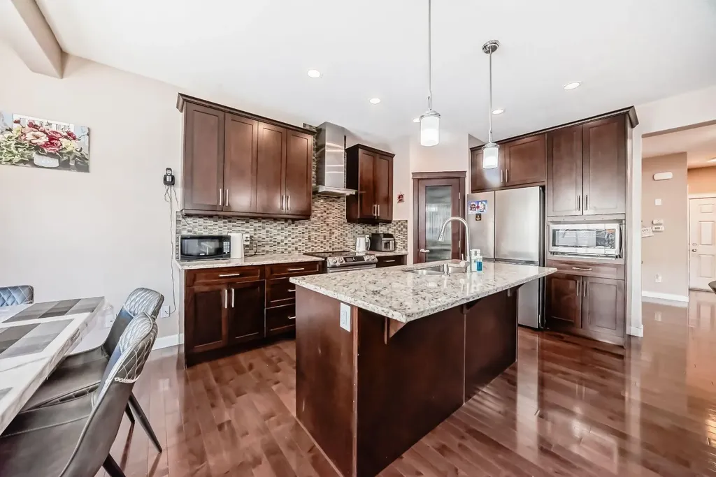 40 Saddlelake Gardens NE Calgary AB T3J0R7