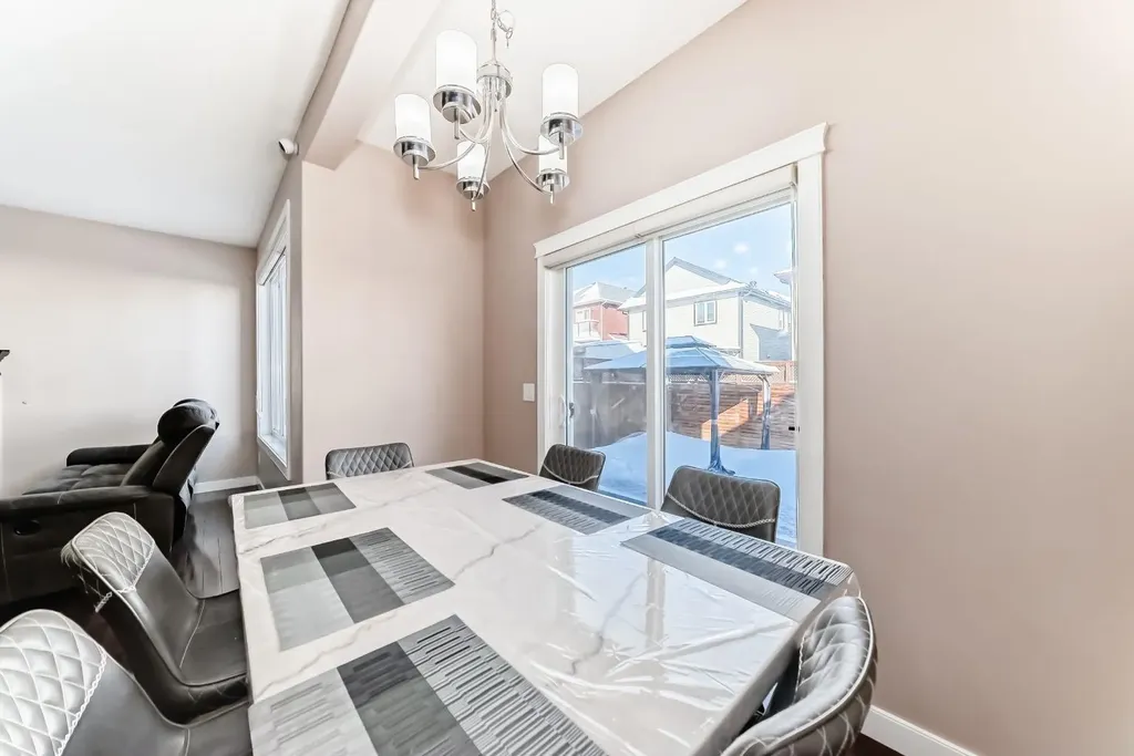 40 Saddlelake Gardens NE Calgary AB T3J0R7