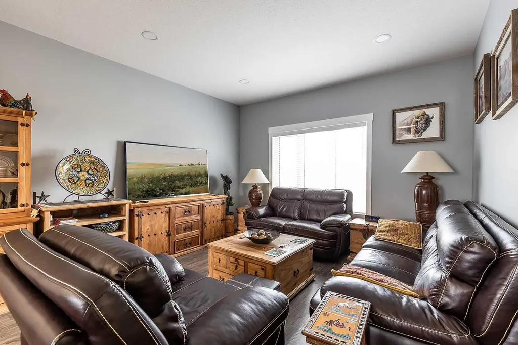 401 Southlands Boulevard SE Medicine Hat AB T1B 0T1