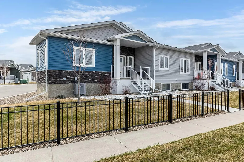 401 Southlands Boulevard SE Medicine Hat AB T1B 0T1