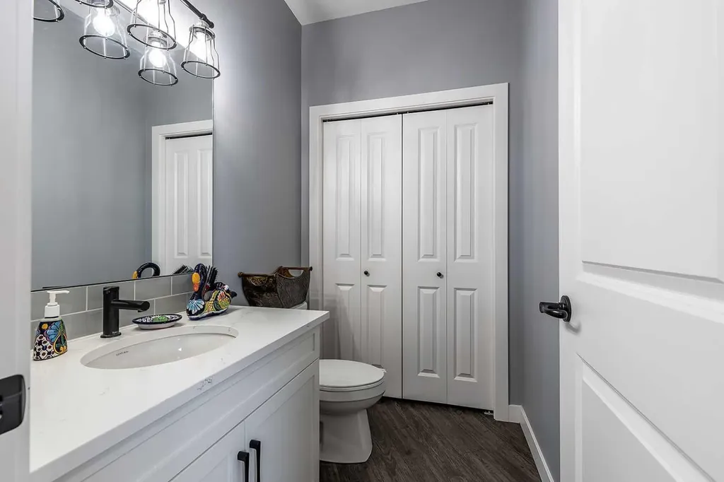 401 Southlands Boulevard SE Medicine Hat AB T1B 0T1