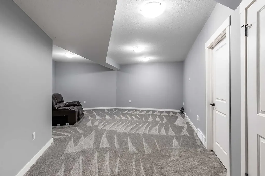 401 Southlands Boulevard SE Medicine Hat AB T1B 0T1