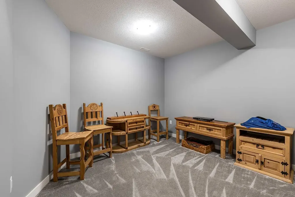 401 Southlands Boulevard SE Medicine Hat AB T1B 0T1