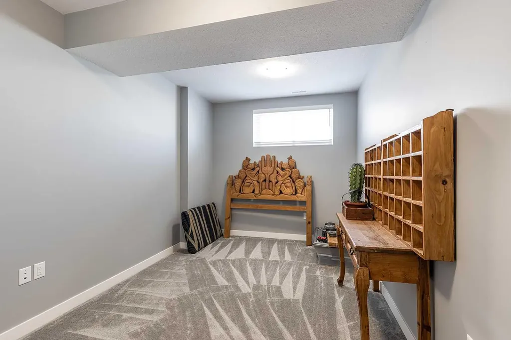 401 Southlands Boulevard SE Medicine Hat AB T1B 0T1