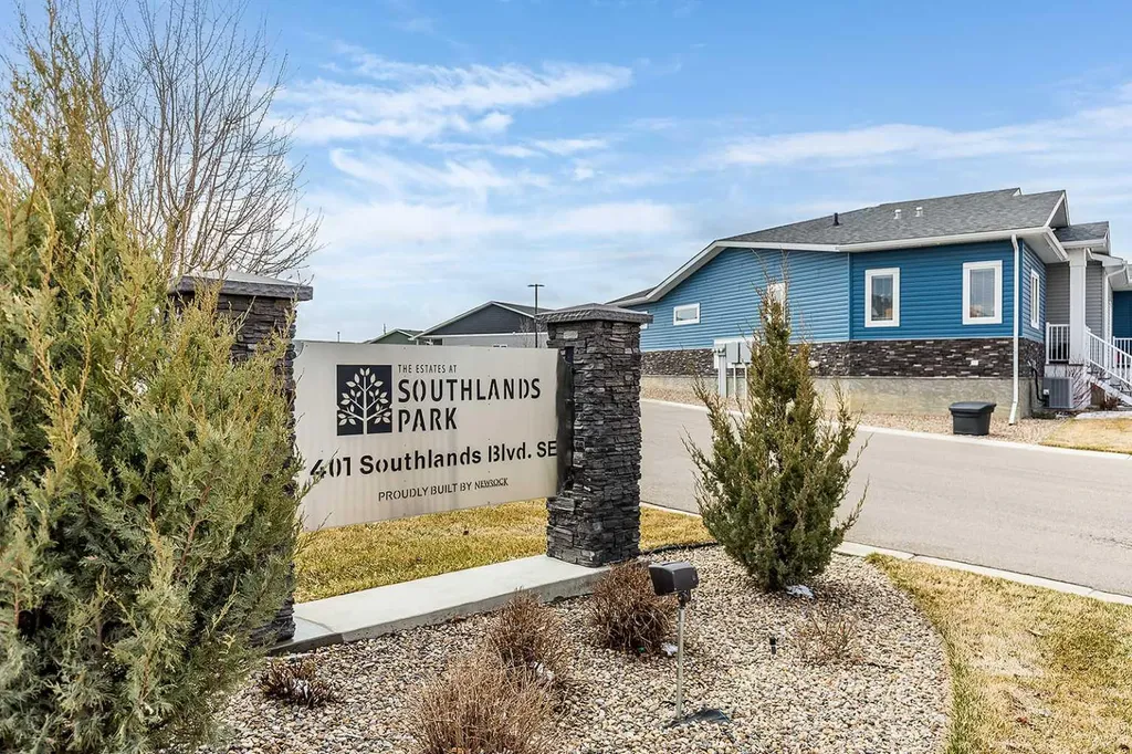 401 Southlands Boulevard SE Medicine Hat AB T1B 0T1