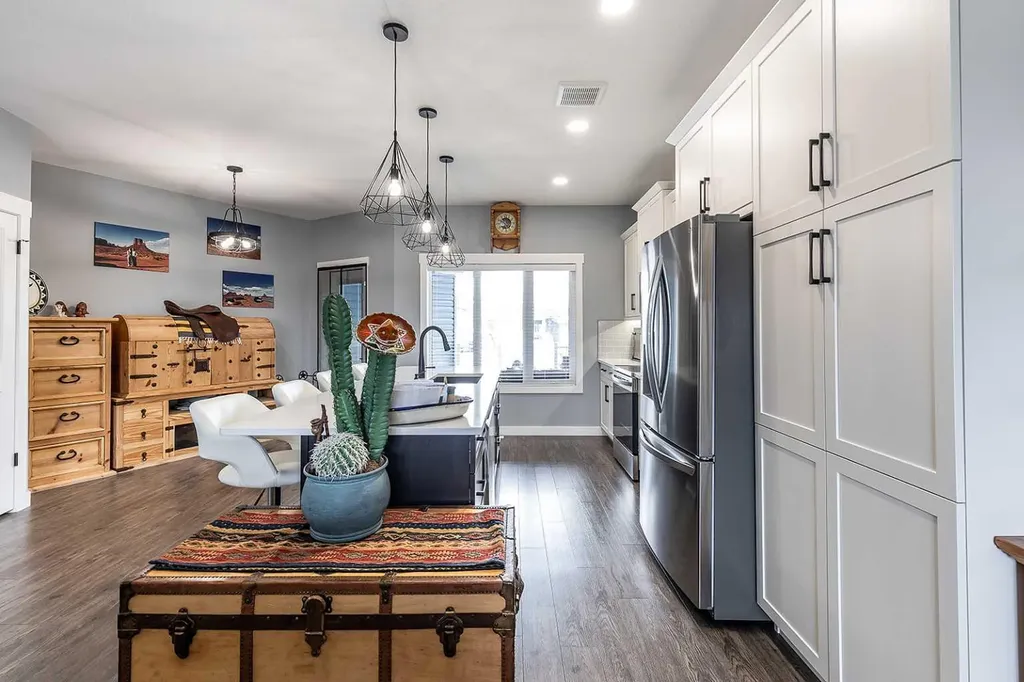 401 Southlands Boulevard SE Medicine Hat AB T1B 0T1