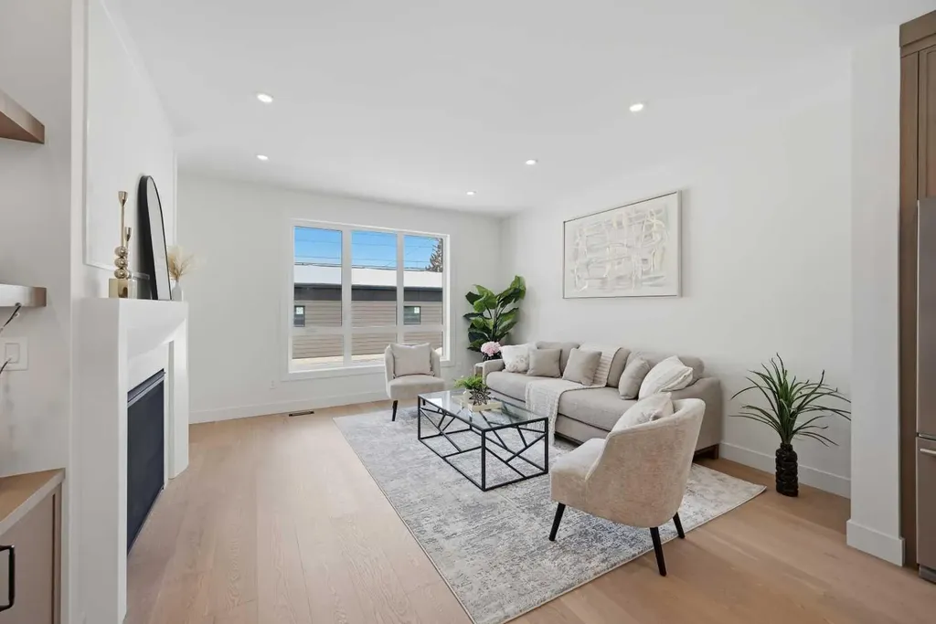 8140 47 Avenue NW Calgary AB T3B 1Z5