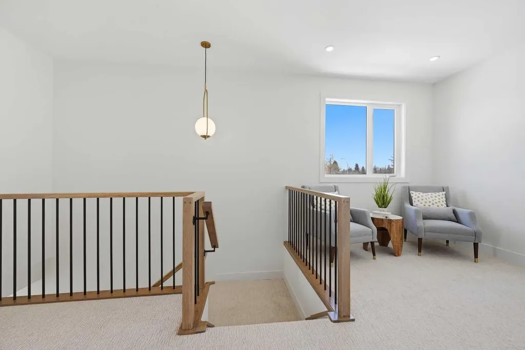 8140 47 Avenue NW Calgary AB T3B 1Z5