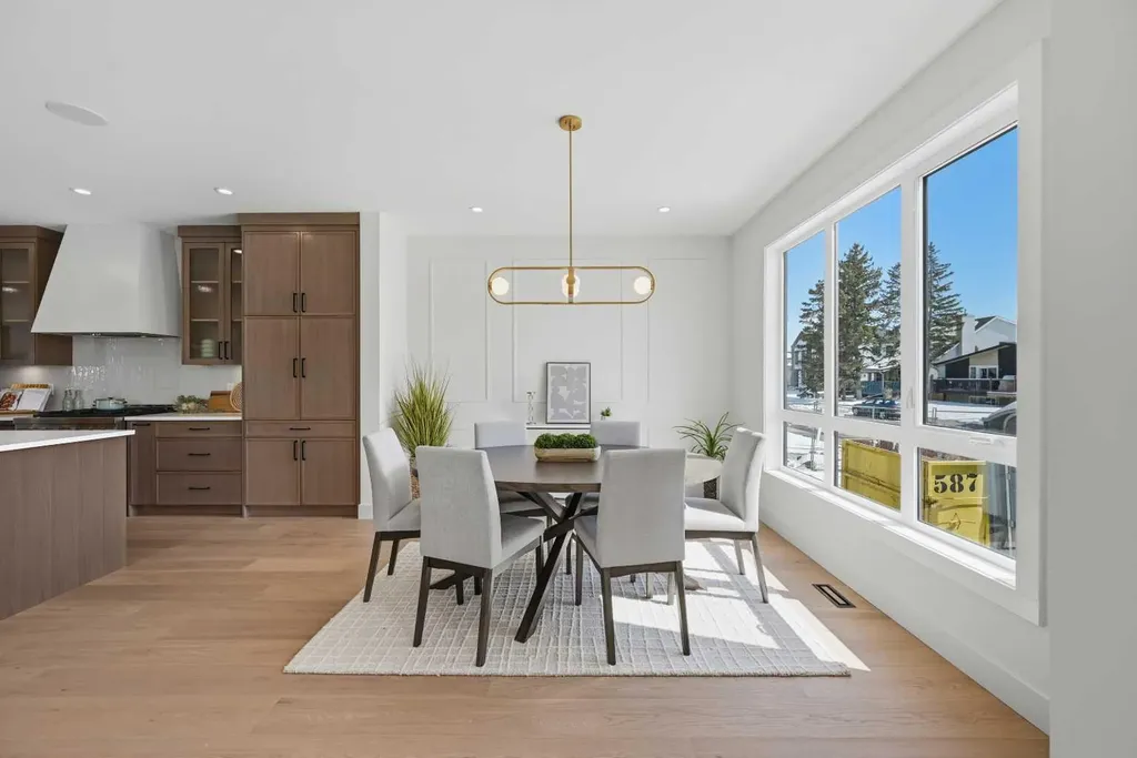 8140 47 Avenue NW Calgary AB T3B 1Z5