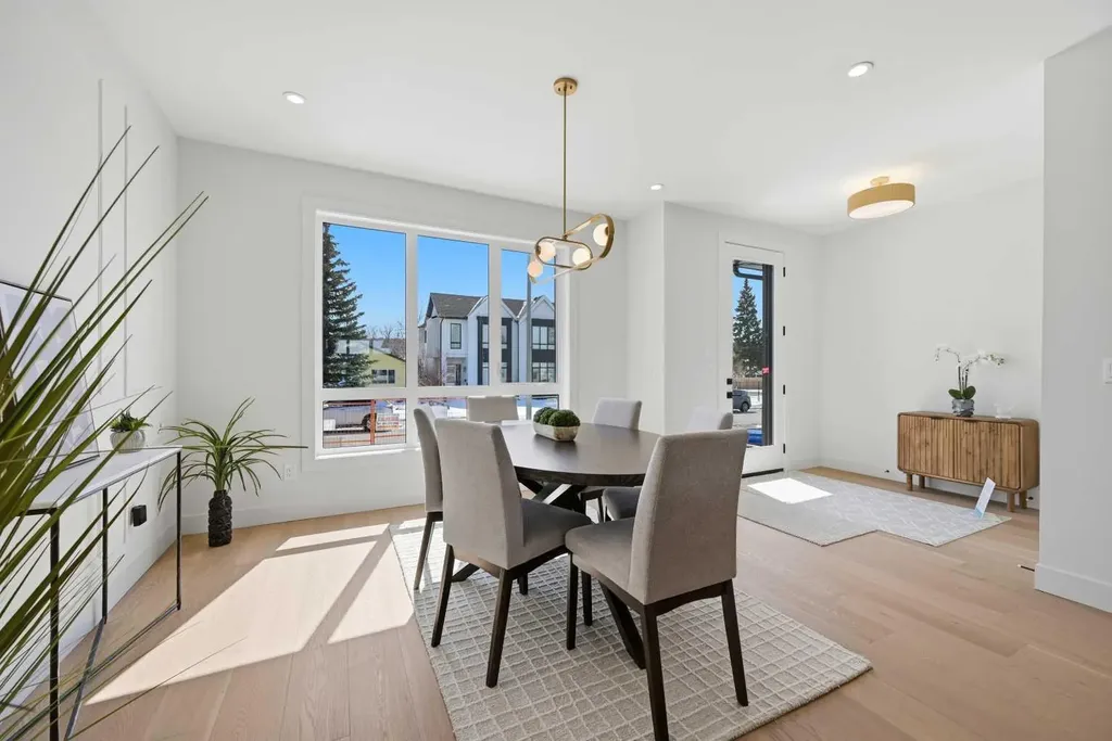 8140 47 Avenue NW Calgary AB T3B 1Z5