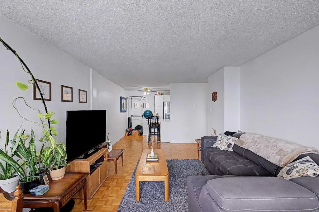 1616 8 Avenue NW Calgary AB T2N1C3