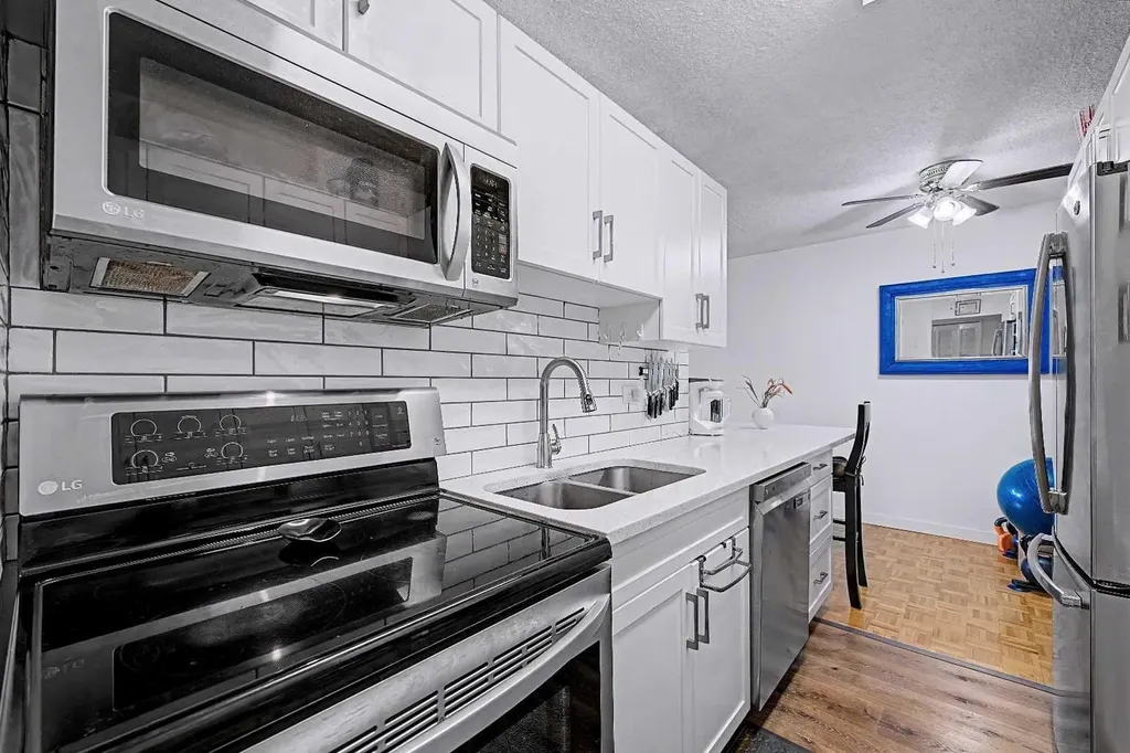 1616 8 Avenue NW Calgary AB T2N1C3
