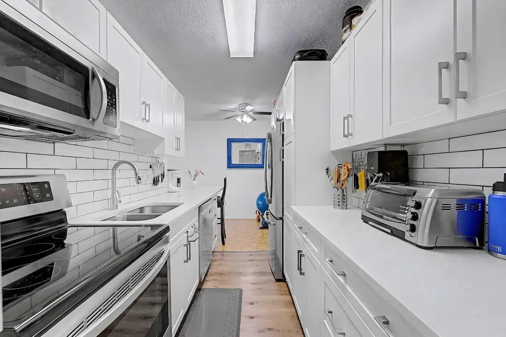 1616 8 Avenue NW Calgary AB T2N1C3