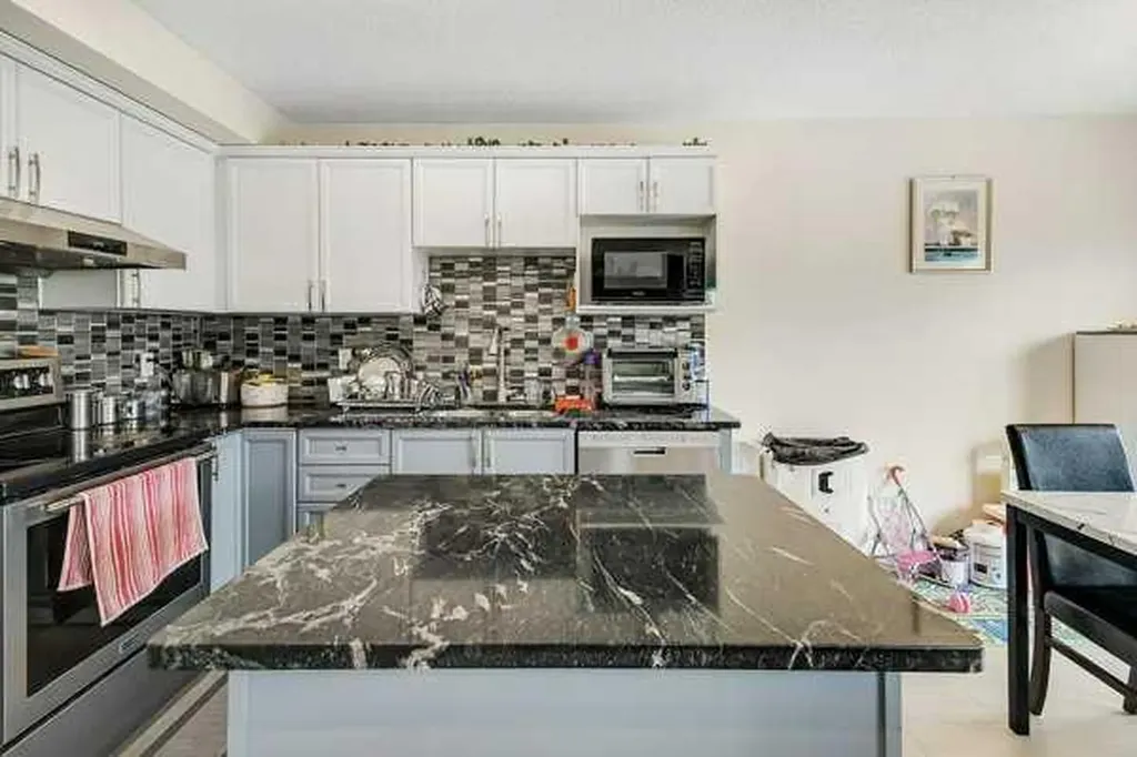 16 Saddletree Close NE Calgary AB T3J 5H9