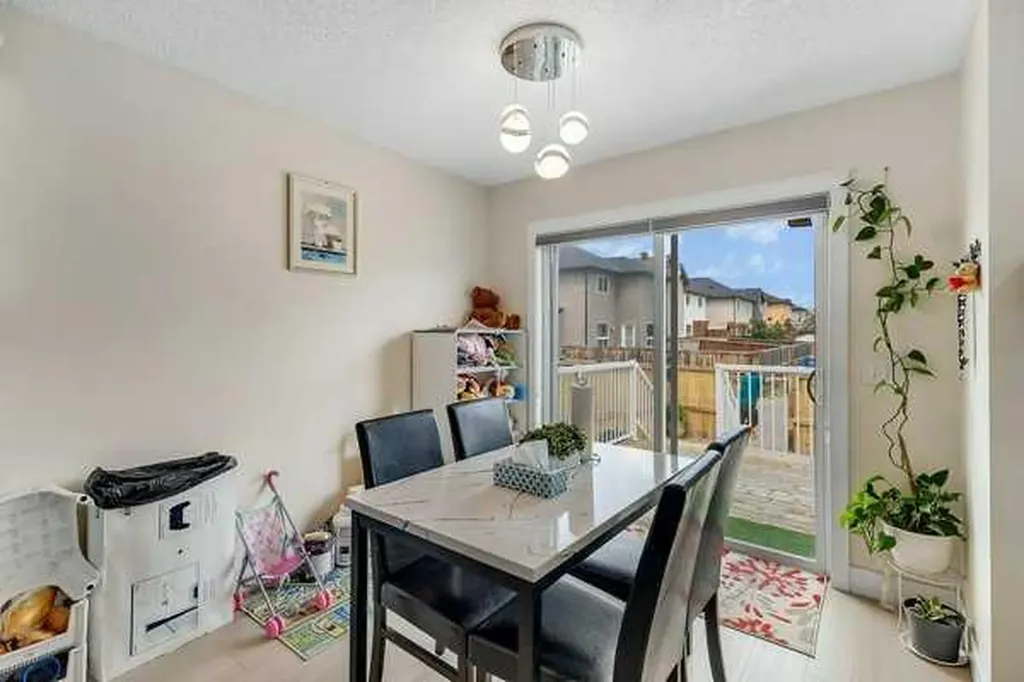 16 Saddletree Close NE Calgary AB T3J 5H9