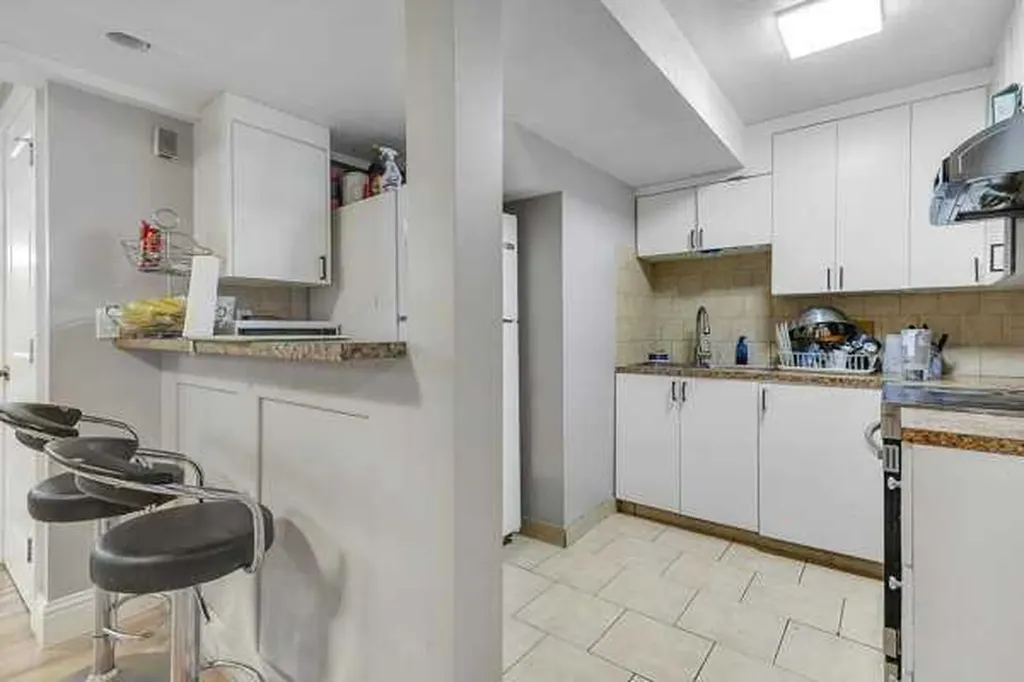 16 Saddletree Close NE Calgary AB T3J 5H9