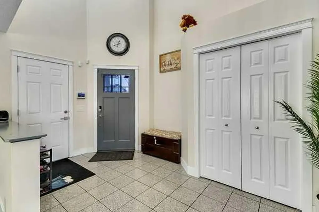 16 Saddletree Close NE Calgary AB T3J 5H9