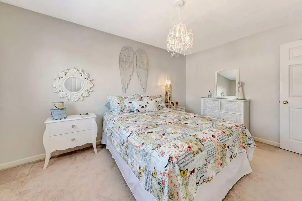 810 10 Avenue Wainwright AB T9W 1B8