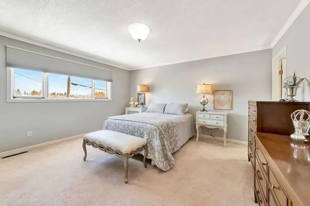 810 10 Avenue Wainwright AB T9W 1B8