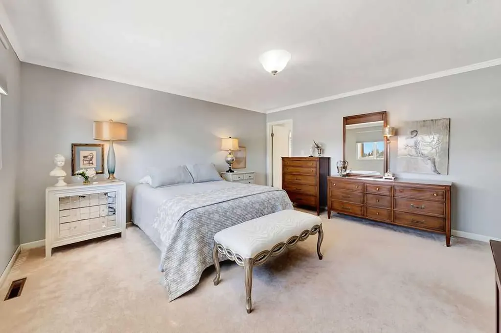 810 10 Avenue Wainwright AB T9W 1B8