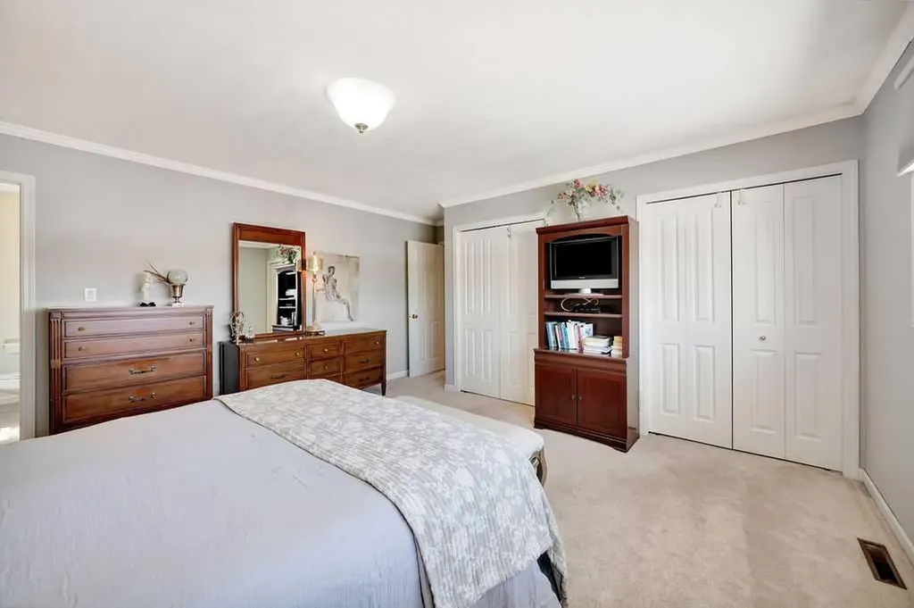 810 10 Avenue Wainwright AB T9W 1B8