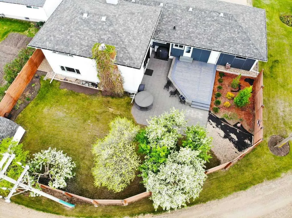 810 10 Avenue Wainwright AB T9W 1B8